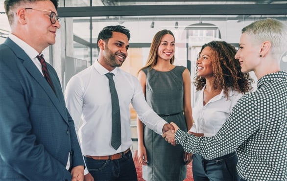 129877-Back-to-Business-2025-LP-Tile2-MakingtheTransitiontoManagement-586x370-F