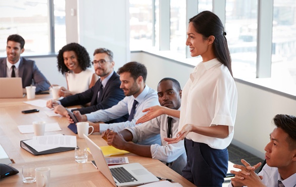 129877-Back-to-Business-2025-LP-Tile3-EffectivePresentationSkills-586x370-F