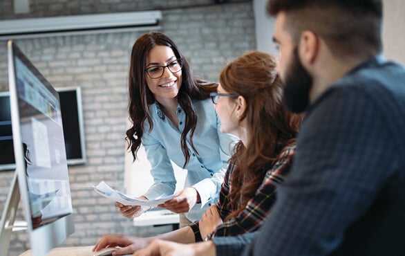 Team meeting discussing AI strategies to strengthen leadership and digital transformation
